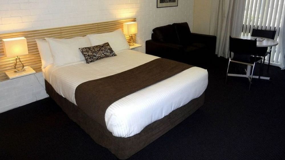Zig Zag Motel & Apartments Литгоу Экстерьер фото